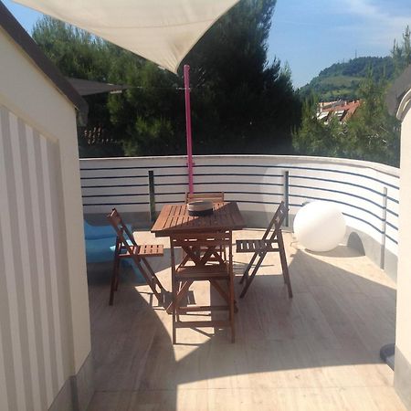 A Casa Di Lolu Panzió Grottammare Kültér fotó